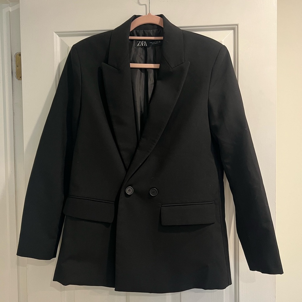 Zara women’s oversized Elegant Black blazer